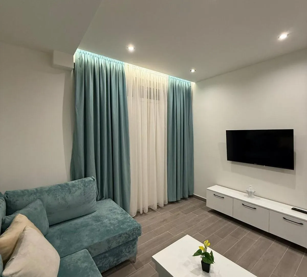 Greis Apartments 3 Tirana Albania